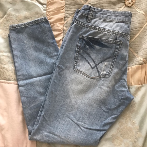 William Rast jeans - Picture 3 of 6